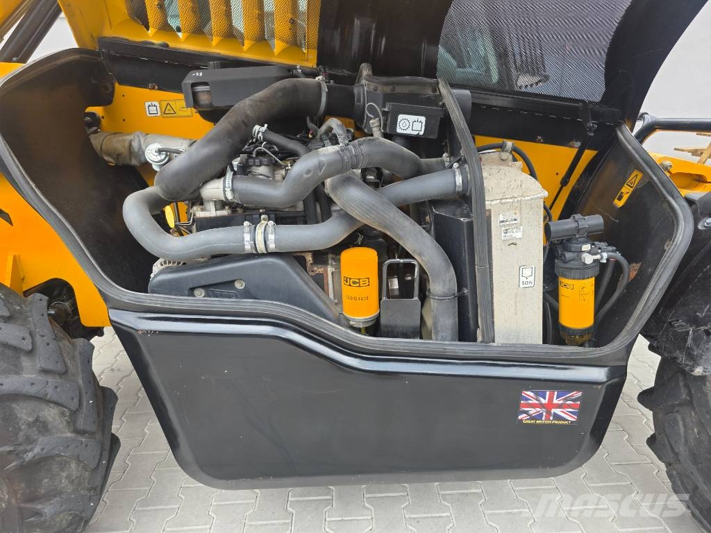 JCB 535-95 伸缩臂叉装车|叉装车