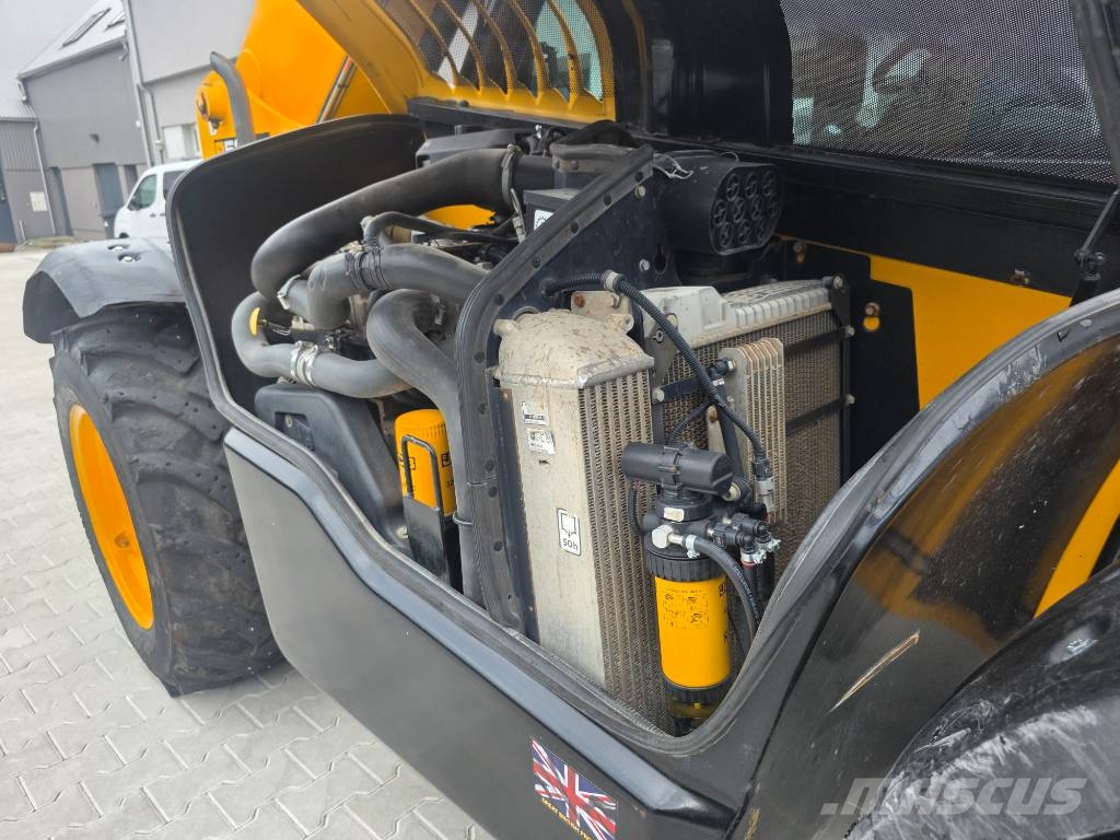 JCB 535-95 伸缩臂叉装车|叉装车