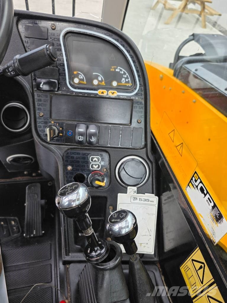 JCB 535-95 伸缩臂叉装车|叉装车