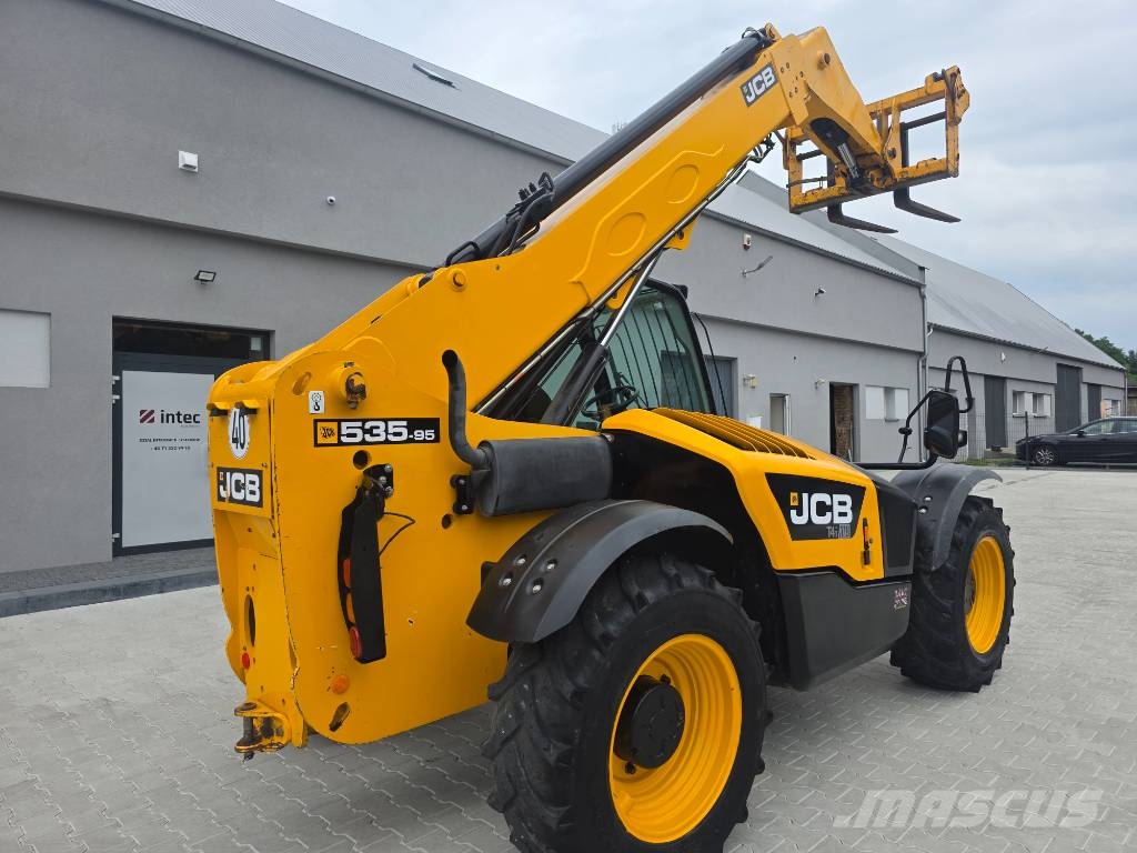JCB 535-95 伸缩臂叉装车|叉装车