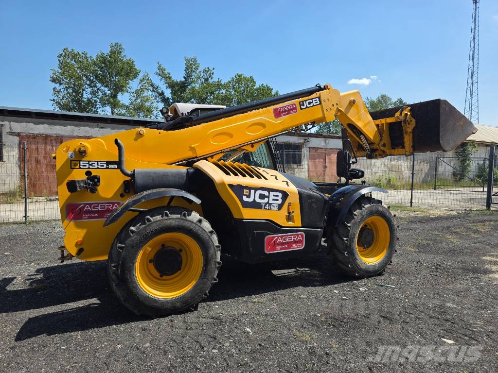 JCB 535-95 伸缩臂叉装车|叉装车
