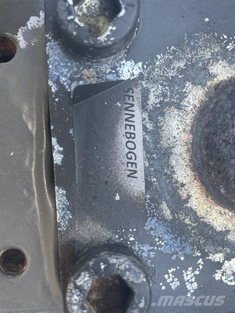 Sennebogen 835E-109525-Axle/Achse/As Осі