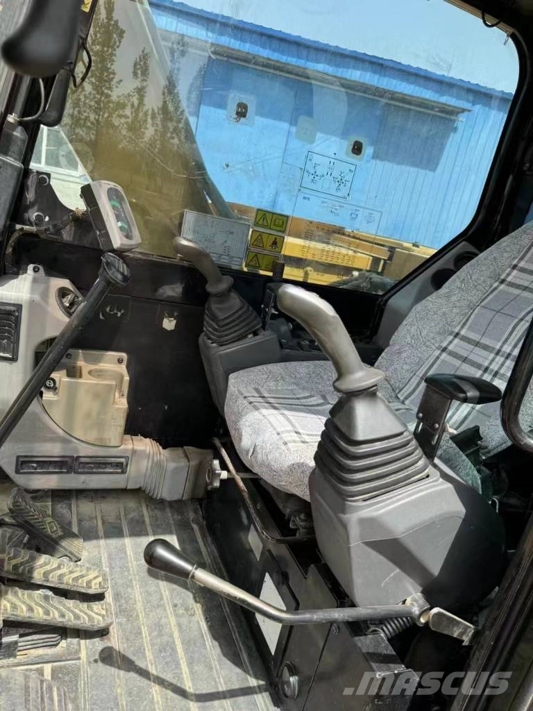 CAT 307 E2 대형 굴삭기 29톤 이상