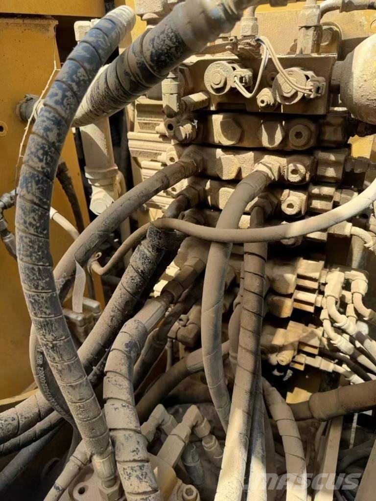 CAT 307 E2 대형 굴삭기 29톤 이상