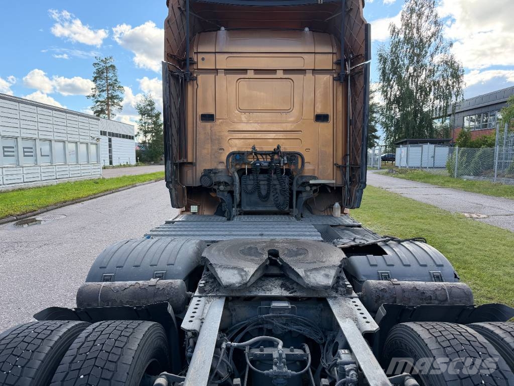 Scania R 410 Vetopöytäautot