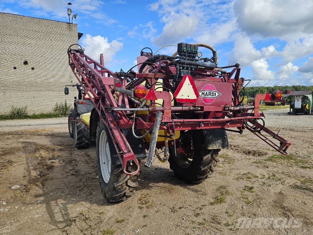 Hardi Commander 2800 Prikabinami purkštuvai