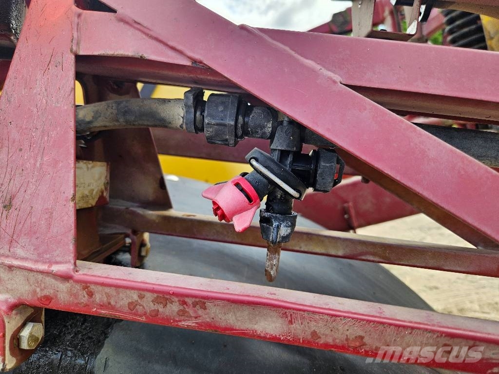 Hardi Commander 2800 Prikabinami purkštuvai