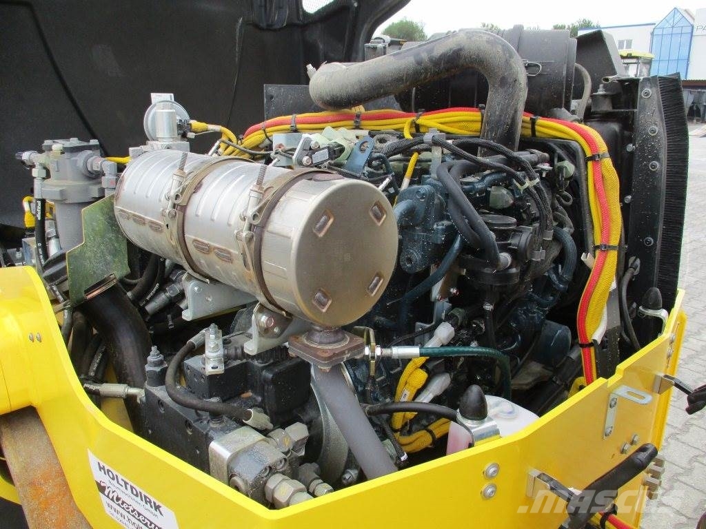 Bomag BW 138 AD-5 Twin drum rollers