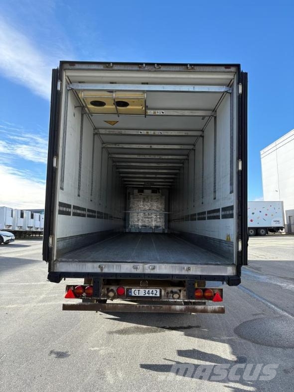 Schmitz Cargobull Trailer Reefer Flower Width & Dual Temp & Double S Semirimorchi a temperatura controllata