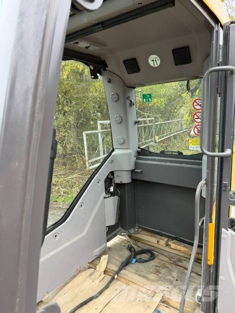 Volvo EC 140/220/300 E Crawler excavators