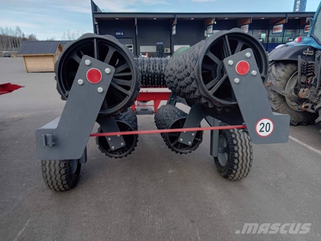 Expom Jacek 530 peltojyrät 8m Valce