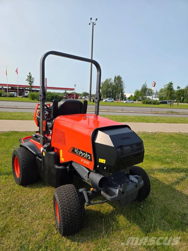 Kubota F 391 Balayeuse / Autolaveuse