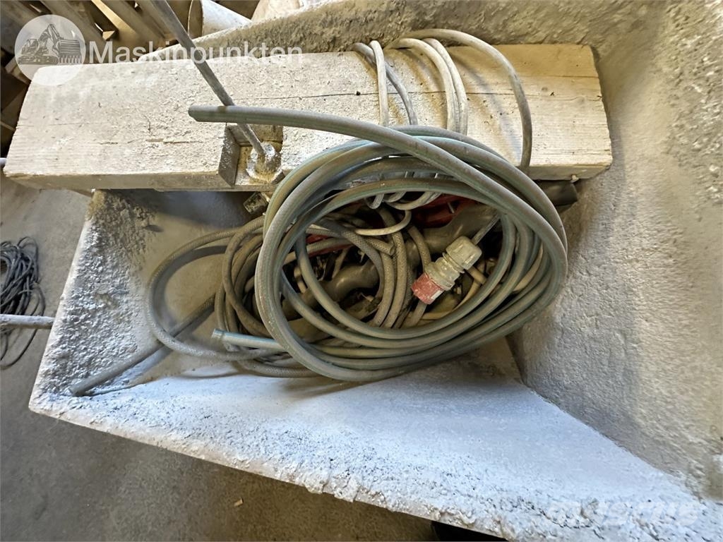 Maltech M25 L Betoonisegistid
