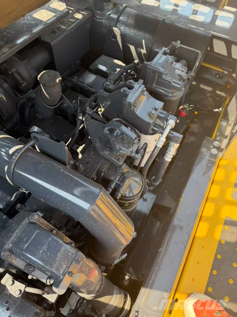 Komatsu PC 450 履带挖掘机
