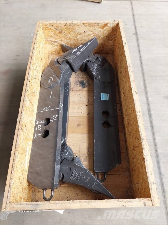 New Holland shank ripper 47716699 Верижни булдозери

