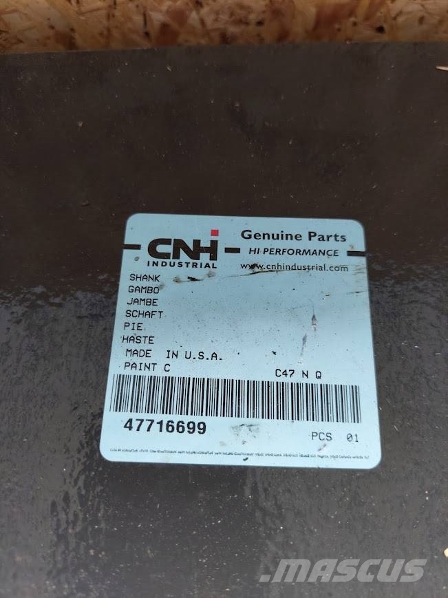 New Holland shank ripper 47716699 Верижни булдозери
