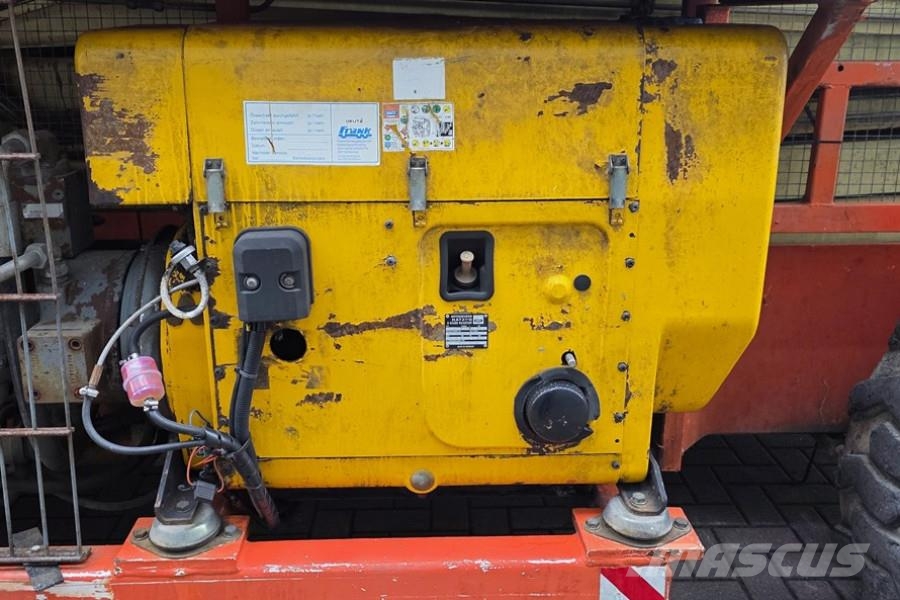 Holland Lift G-300DL30/S Diesel, 4x4x4 Drive, 33.5m Working Hei 剪叉式升降机