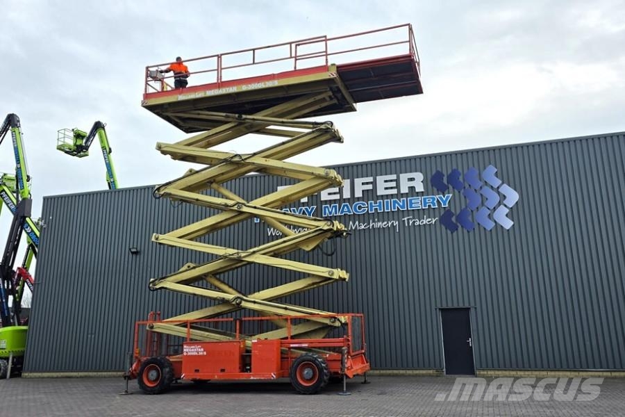 Holland Lift G-300DL30/S Diesel, 4x4x4 Drive, 33.5m Working Hei 가위형 리프트