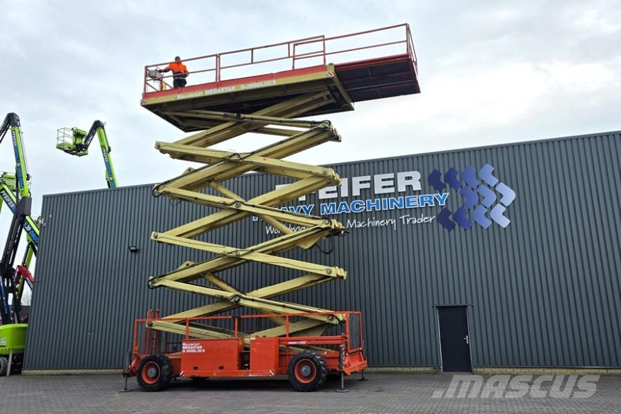 Holland Lift G-300DL30/S Diesel, 4x4x4 Drive, 33.5m Working Hei 剪叉式升降机