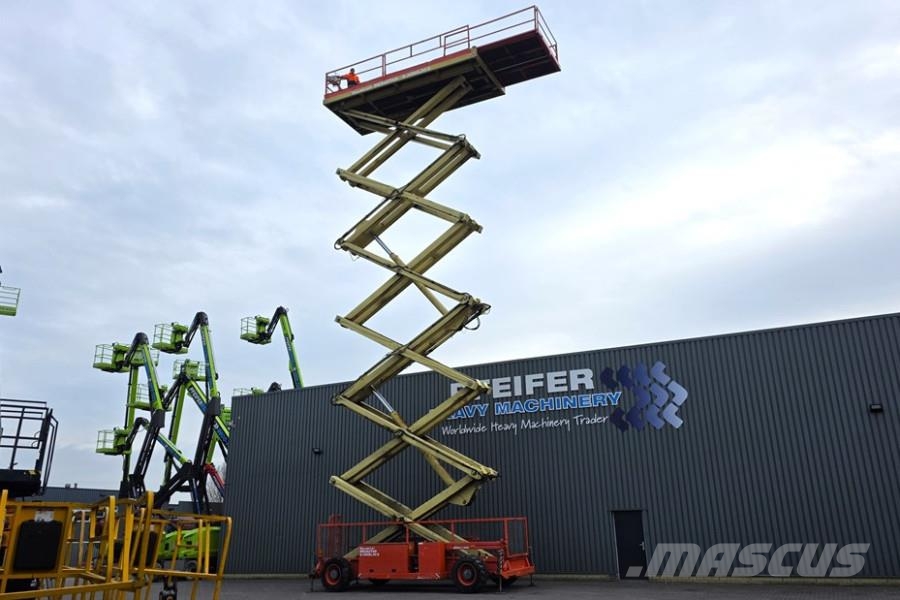 Holland Lift G-300DL30/S Diesel, 4x4x4 Drive, 33.5m Working Hei 剪叉式升降机