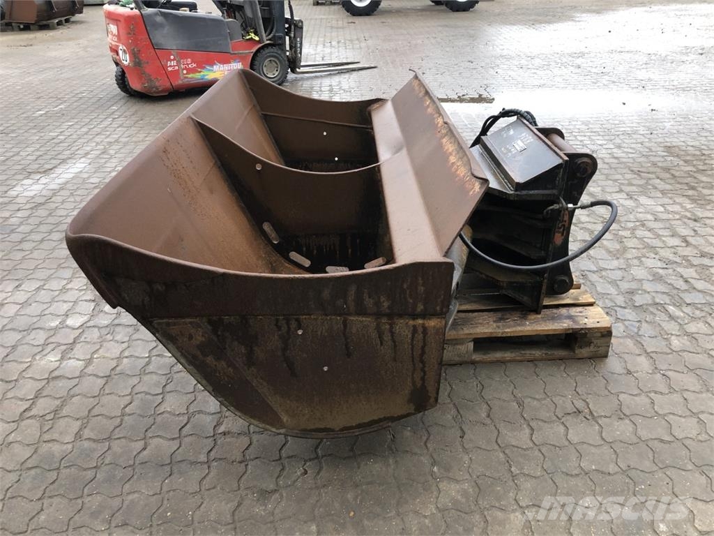 JST Planerskovl, kipbar, koniske s Buckets