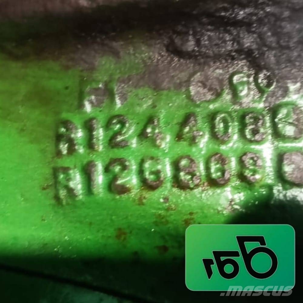 John Deere 7800 Front axle RE60499 R125105 R124407 Шасі
