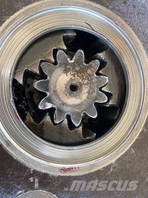 CAT 320 FINAL DRIVE USED Коробка передач