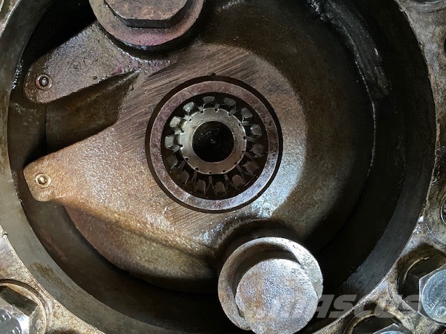 CAT 320 FINAL DRIVE USED Коробка передач