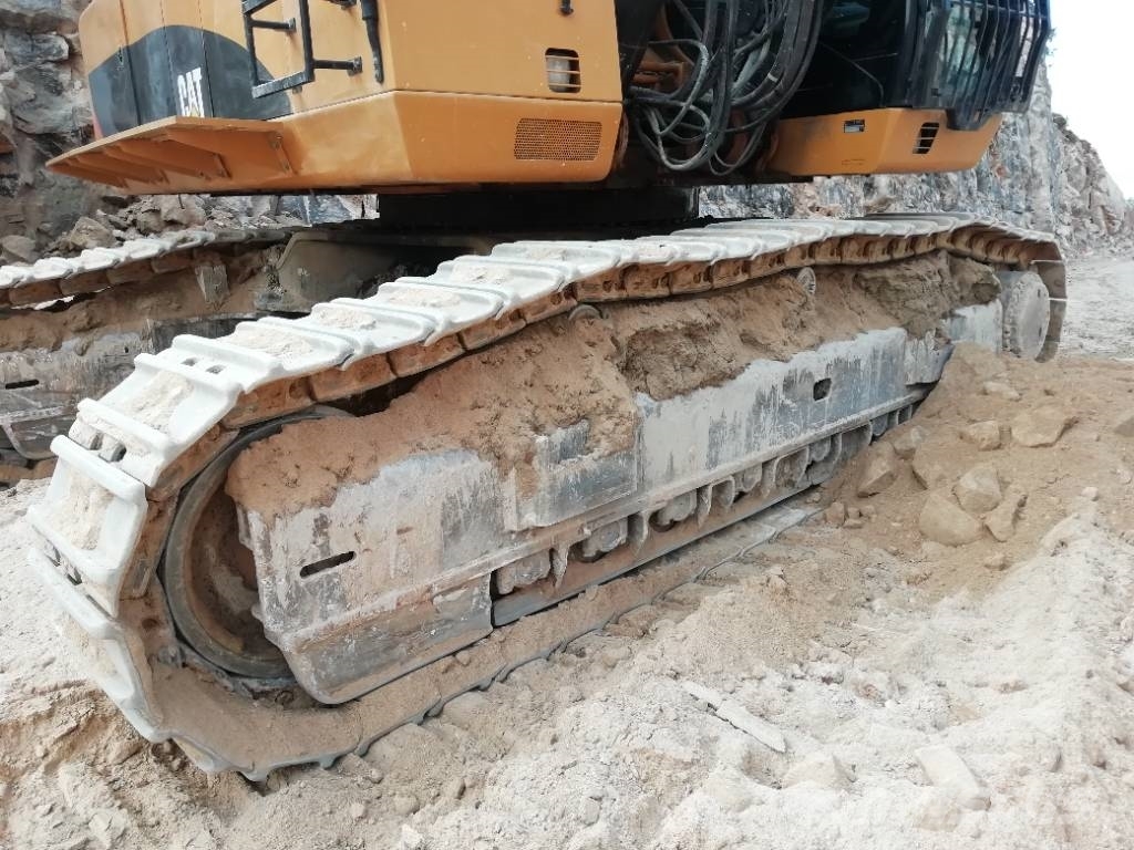 CAT 390 D L ME Raupenbagger