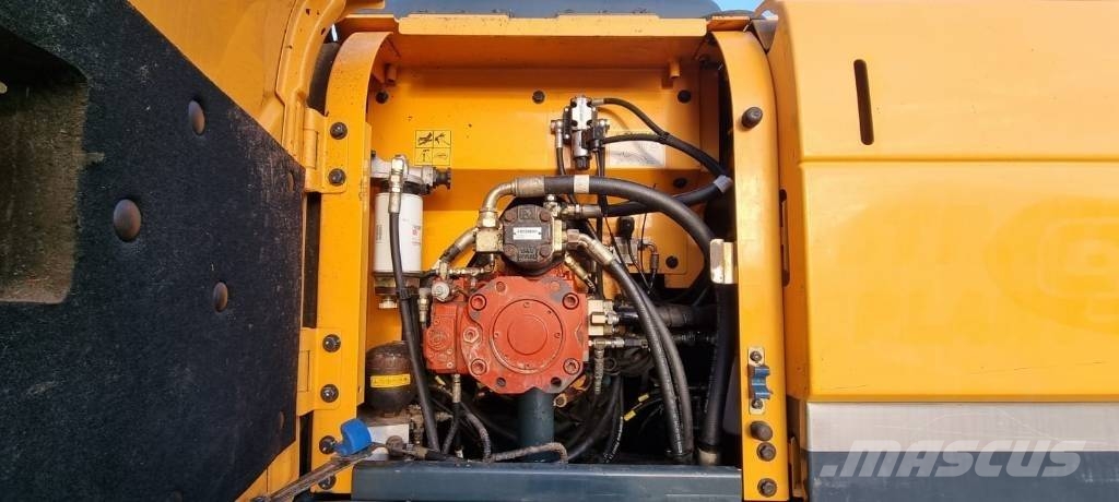 Hyundai Robex 140 W-9 حفارات بعجل