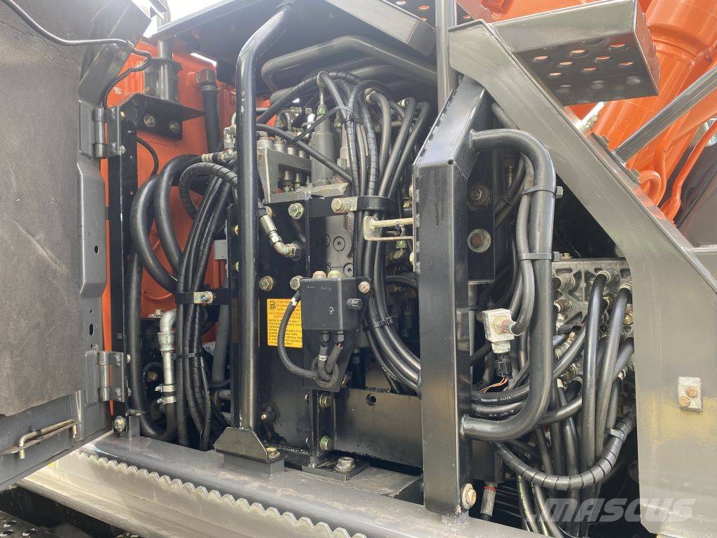 Hitachi ZX 140 W-3 حفارات بعجل