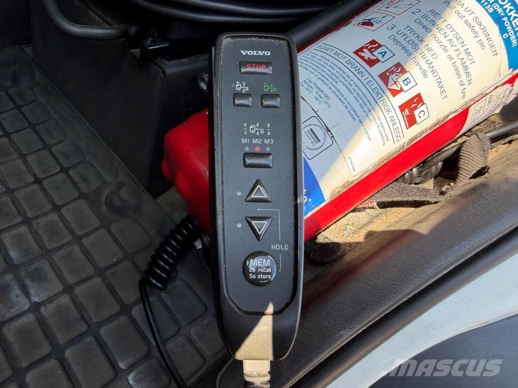 Volvo FM 500 6x2*4 Carrier TRS Iceland Retarder *473 Tkm شاحنات بدرجة حرارة قابلة للضبط