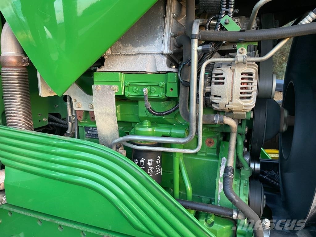 John Deere 6534 Traktori