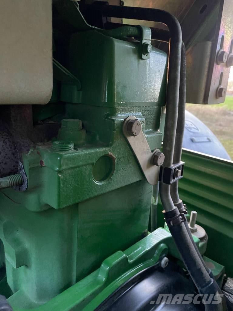John Deere 6534 Traktori