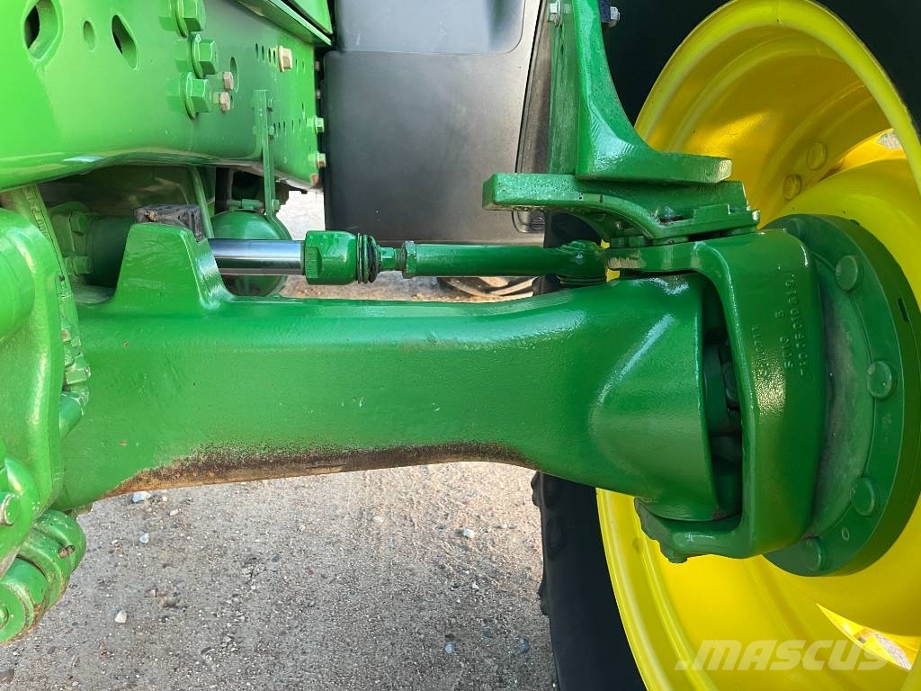 John Deere 6534 Traktori