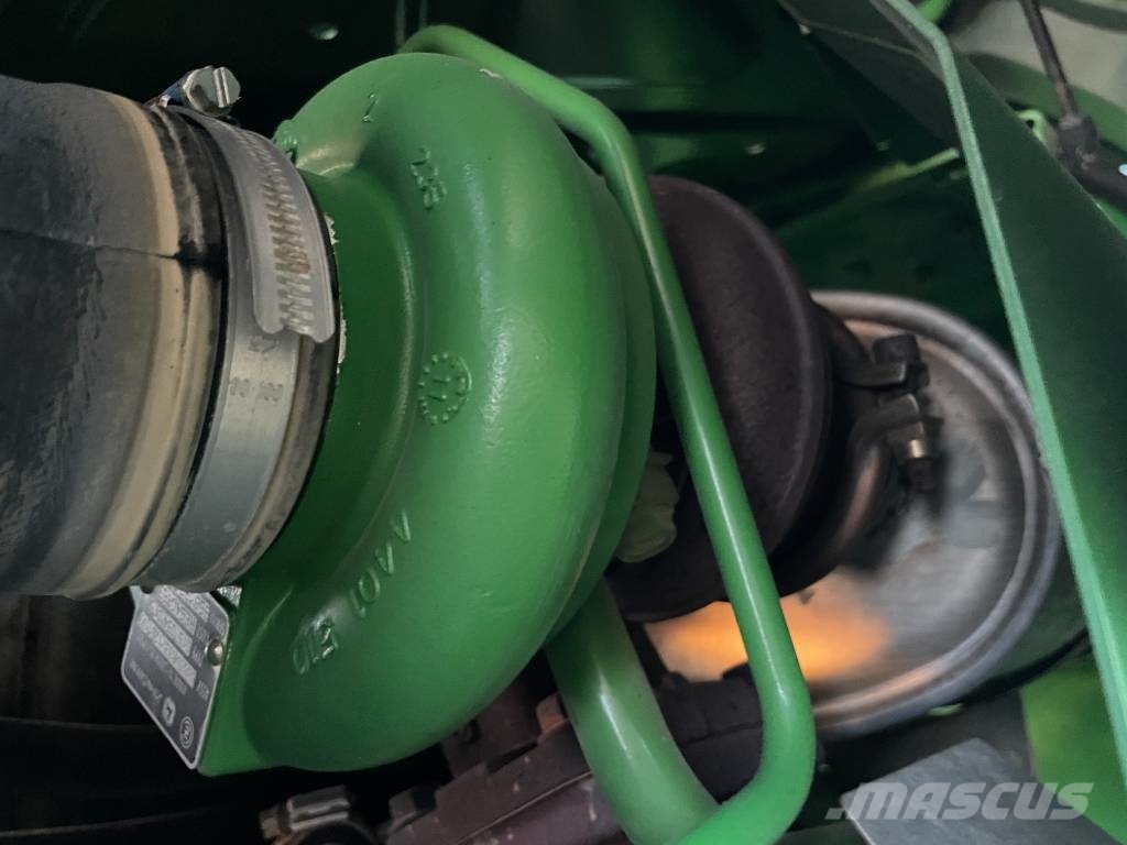 John Deere 6534 Traktori