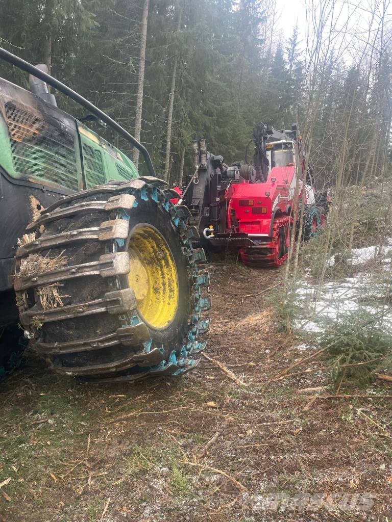 John Deere 810E Bergingsbiler