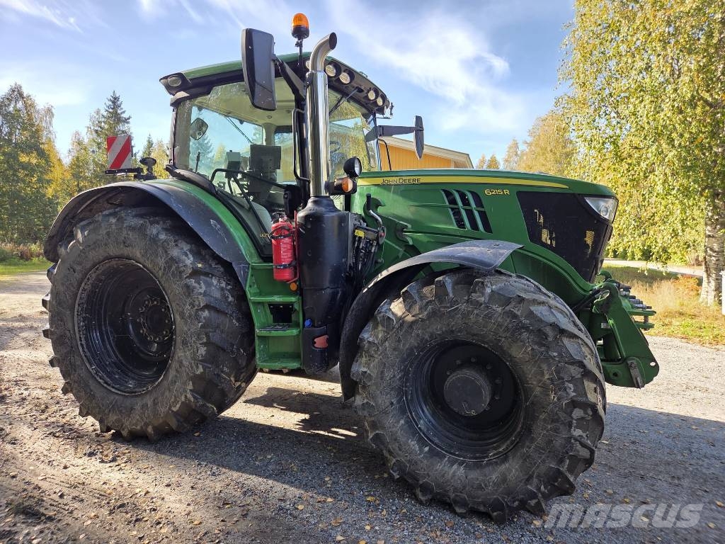 John Deere 6215 R Traktori