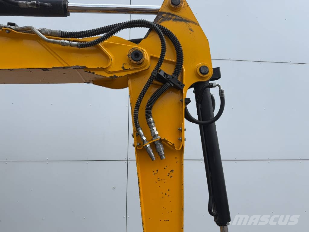 JCB 48Z-1 - Hammer Lines / Quick Coupler Miniexcavadoras