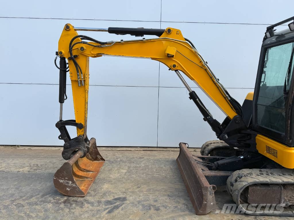 JCB 48Z-1 - Hammer Lines / Quick Coupler Miniexcavadoras