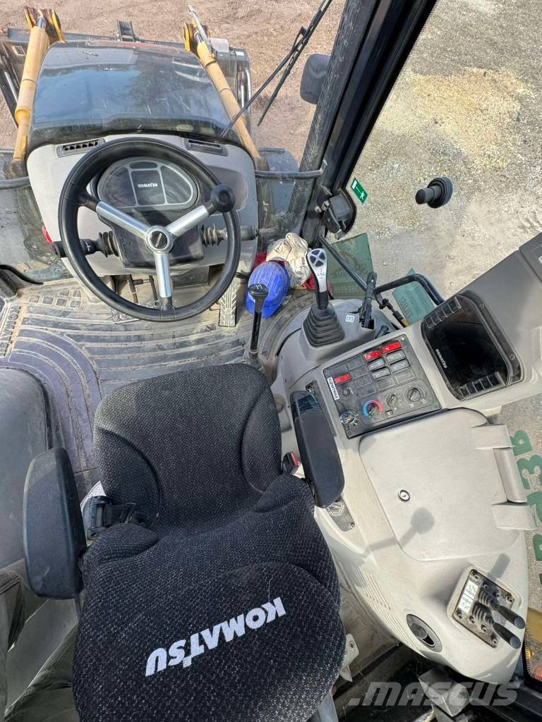 Komatsu WB 93 R-8 Utovarivači na točkove