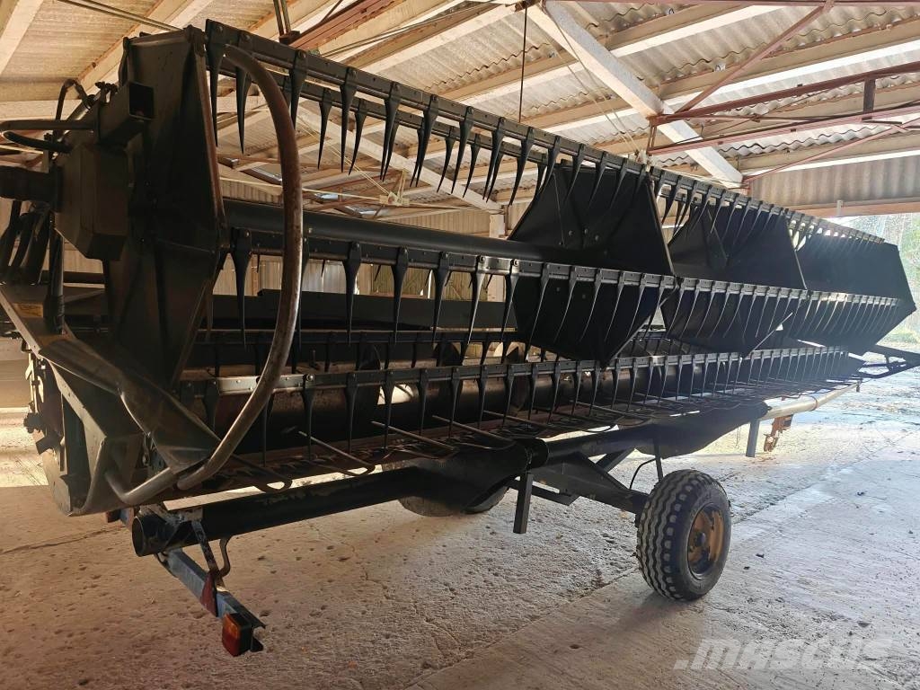 Sampo-Rosenlew SR-3085L حصادات