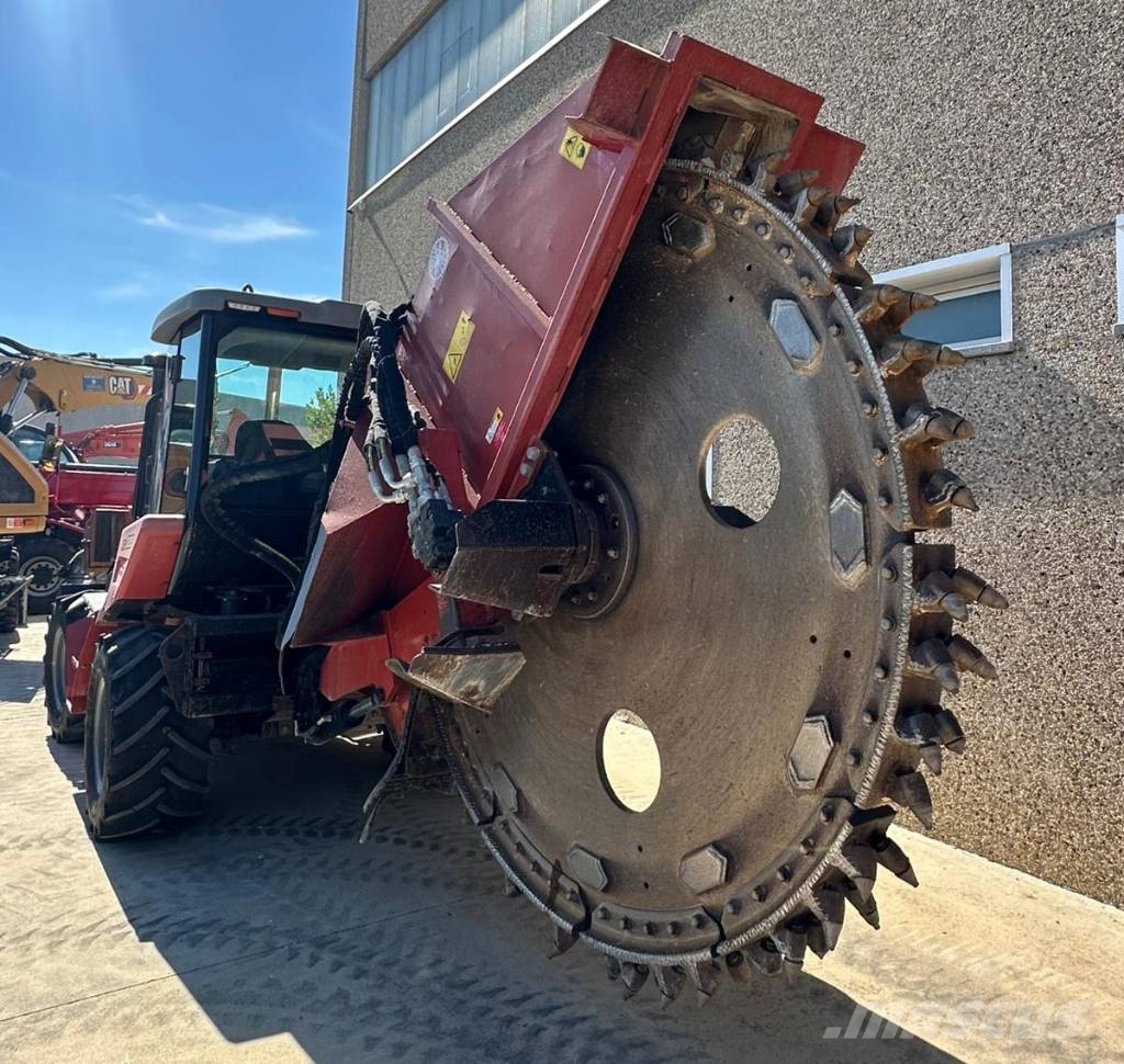Ditch Witch RT125 Εκσκαφέας χανδάκων