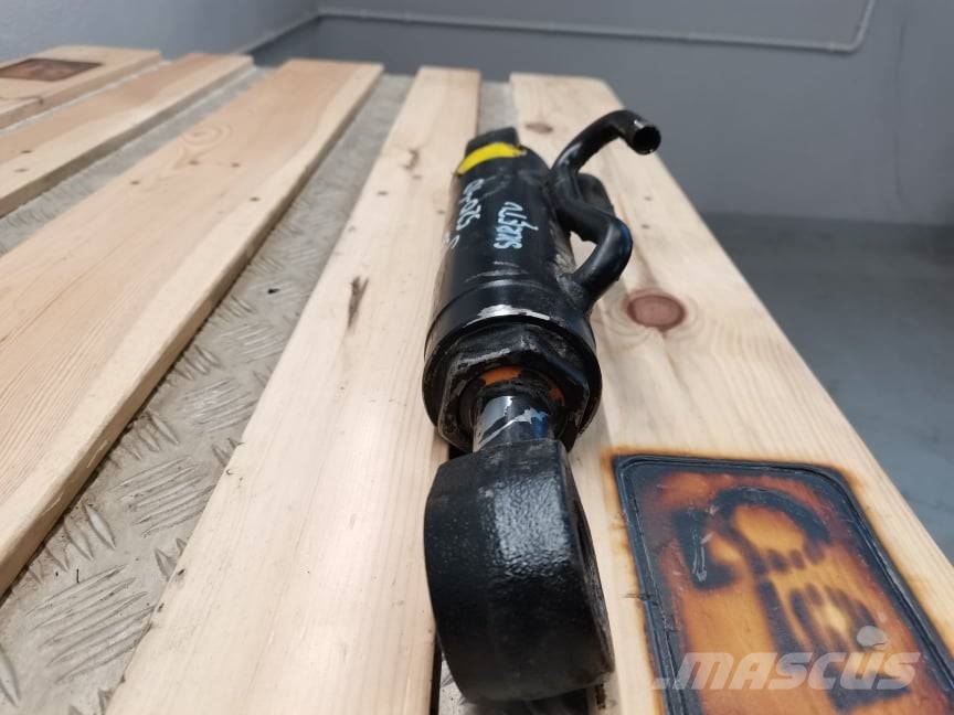 JCB 520-40 piston turning Hydraulika