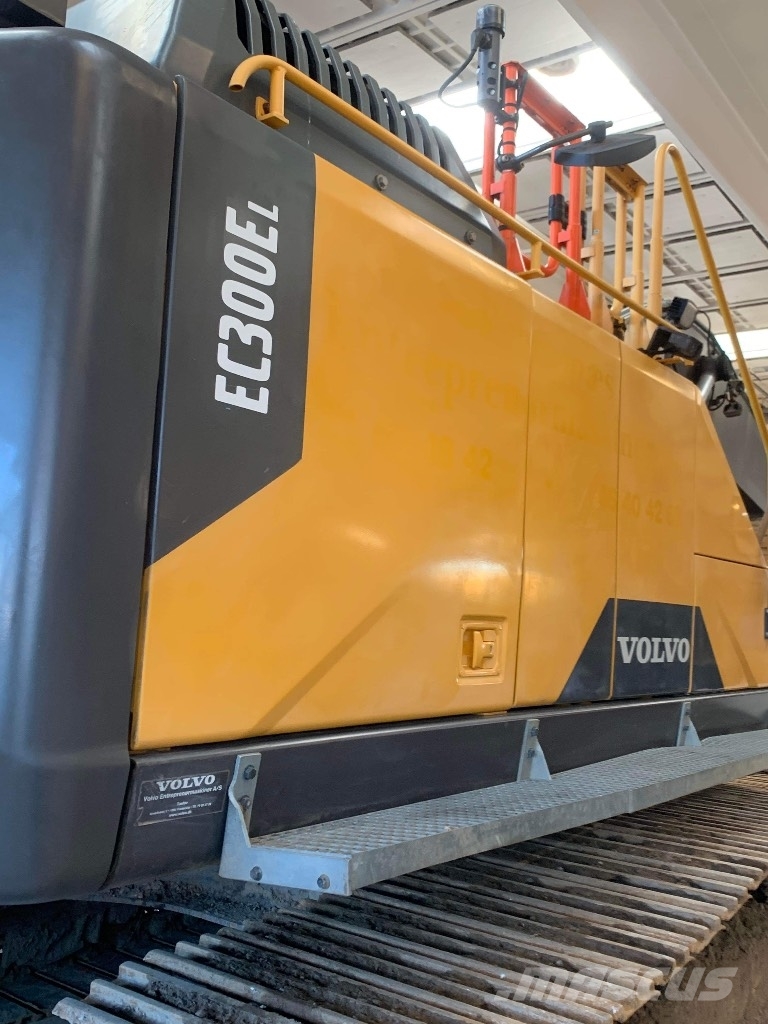 Volvo EC 300 E 履带挖掘机