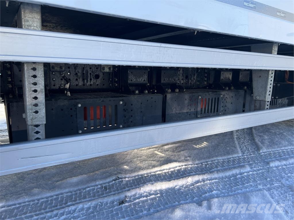 Fuso Ecanter 9C18 L-Bat Camiones con caja de remolque