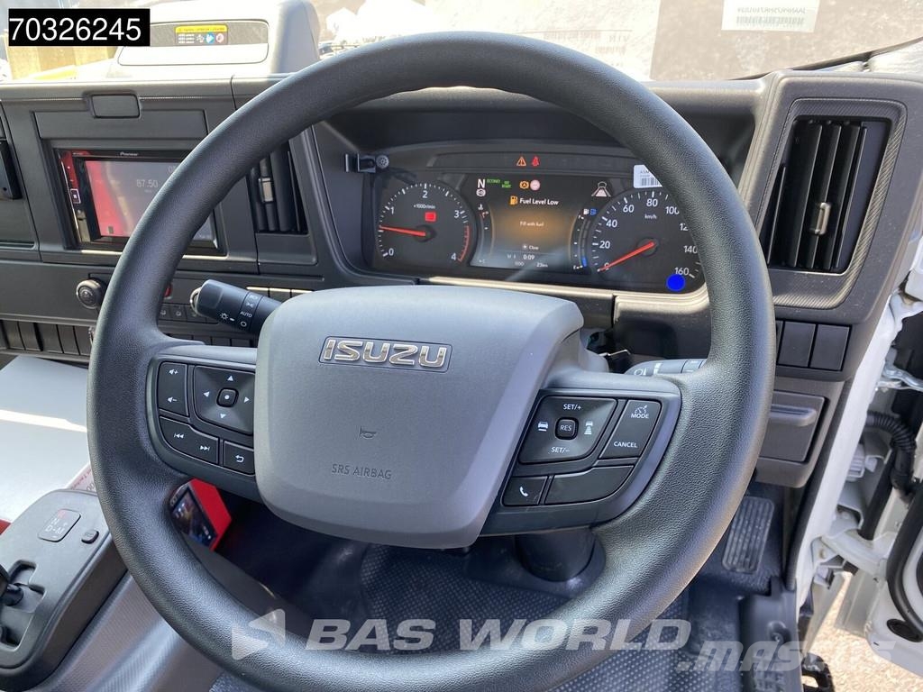 Isuzu M30 5.2 4X2 NEW! 7,5T Chassis 330cm Automatic Euro Camiones con chasís y cabina
