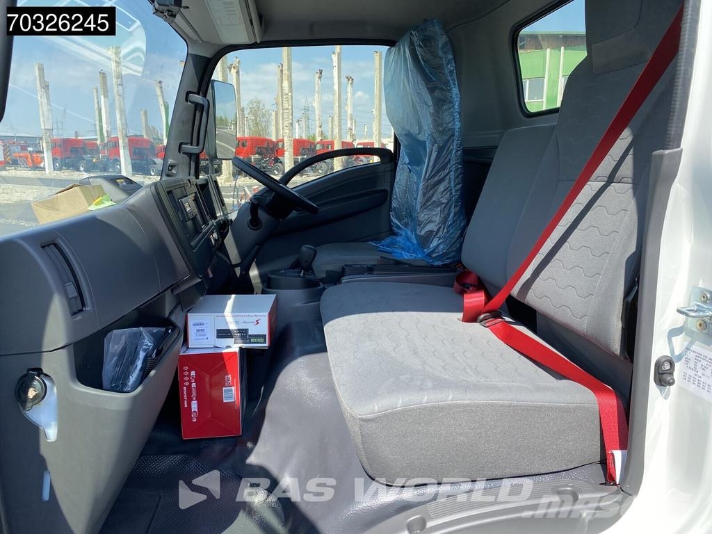 Isuzu M30 5.2 4X2 NEW! 7,5T Chassis 330cm Automatic Euro Camiones con chasís y cabina
