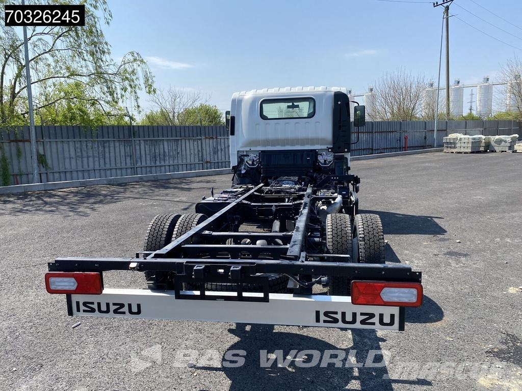 Isuzu M30 5.2 4X2 NEW! 7,5T Chassis 330cm Automatic Euro شاحنات بمقصورة وهيكل