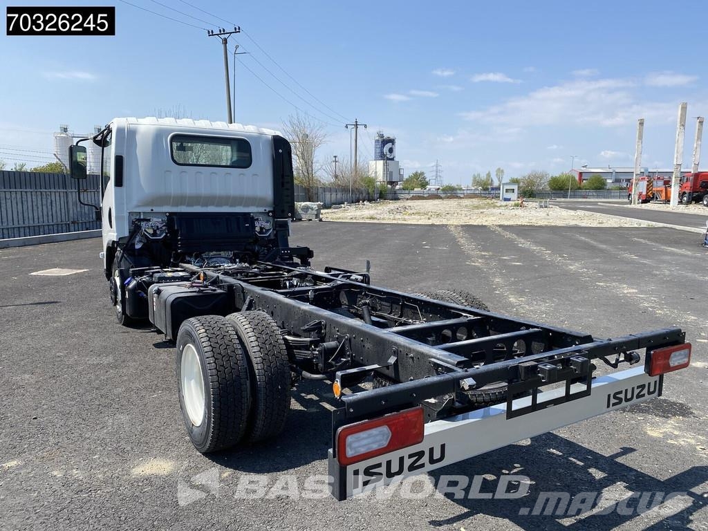 Isuzu M30 5.2 4X2 NEW! 7,5T Chassis 330cm Automatic Euro Camiones con chasís y cabina